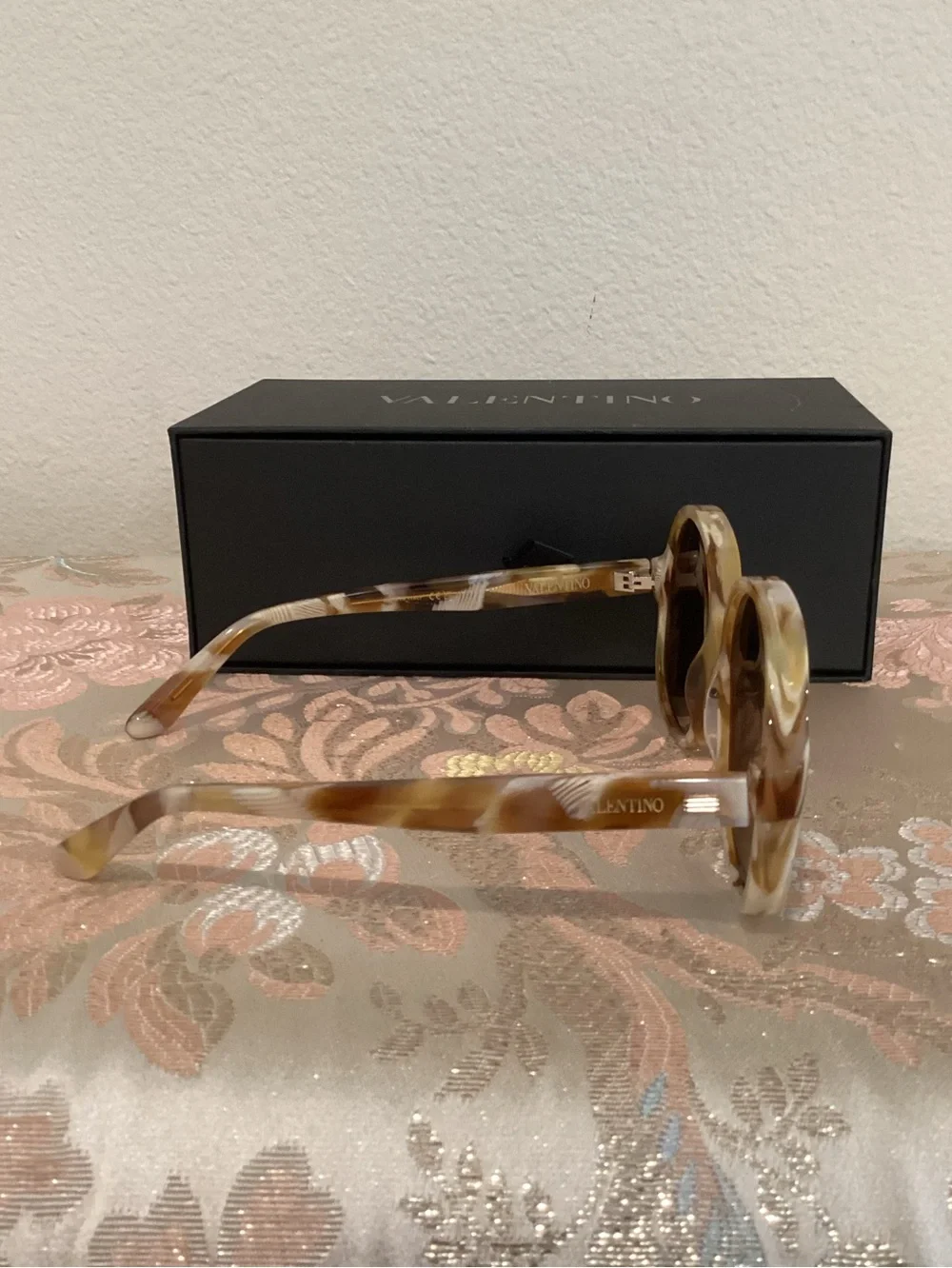 Valentino Garavani Patterned Sunglasses